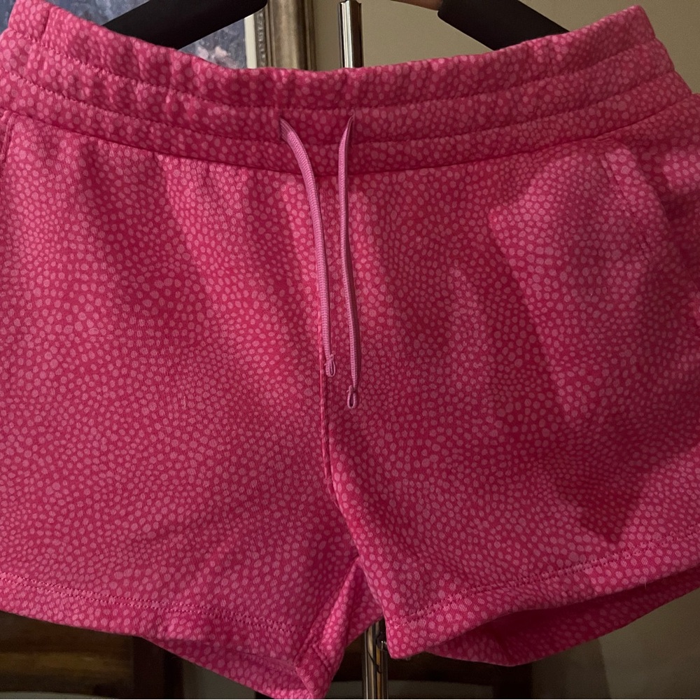 NWOT. Under Armour athletic shorts..